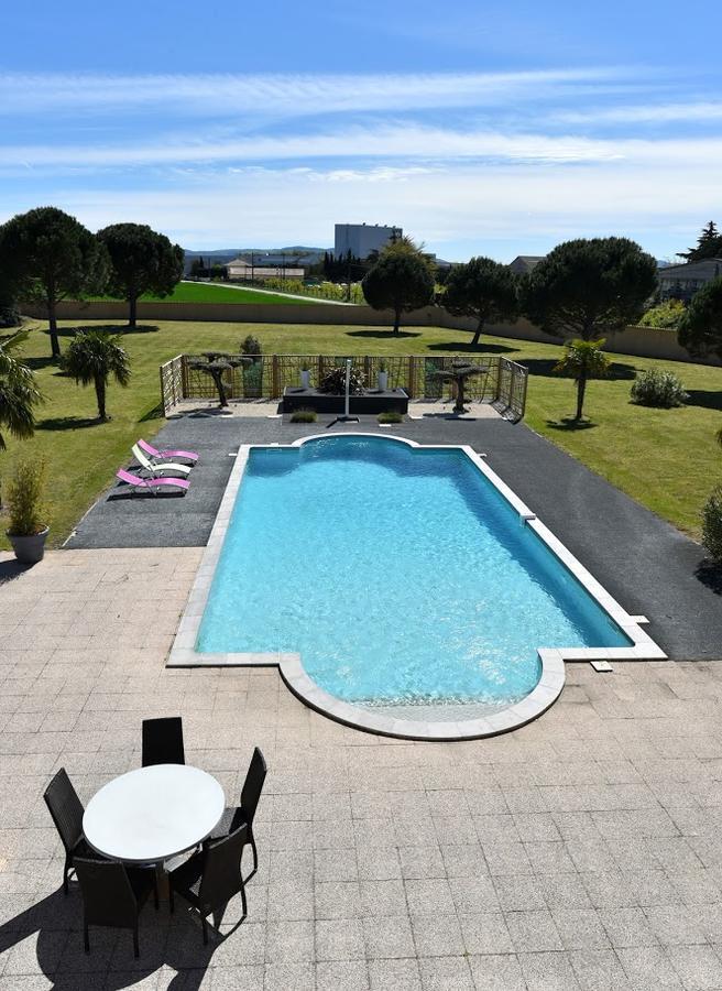 Sous Les Pins Hotel Étoile-sur-Rhône Exterior foto